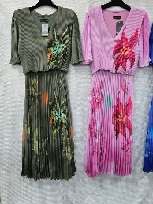 Lily V Neck Pleated Plisse Maxi Dress