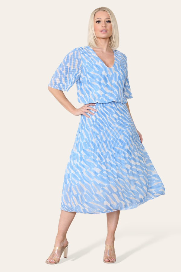 Tonal Wave Print Plissee Layered Midaxi Dress