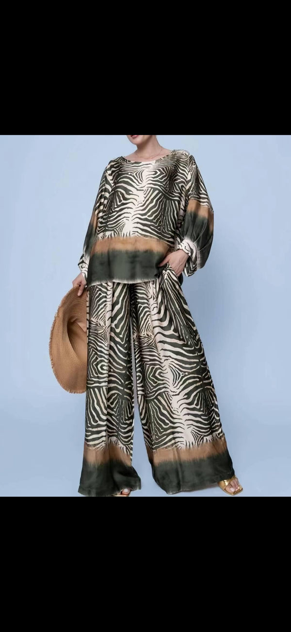 Zebra Two Piece Sateen Digital Print Set