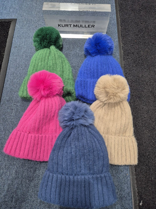 Big Pompom Faux Fur Beanie Hat