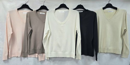 Fine V neck soft touch Knit