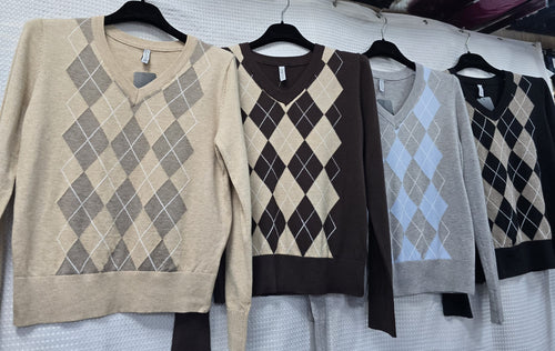 Argyle V Neck Soft Fine Knit
