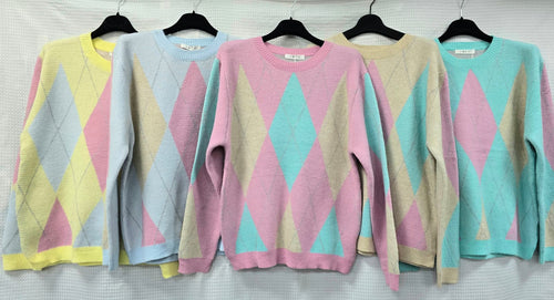 Soft Touch Crew Neck Argyle Diamond Knit