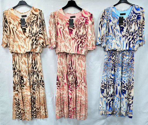 Lola Crew Neck Plisee Pleated Maxi Dress