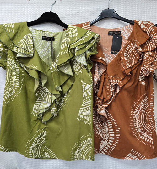 V Frill Printed Top