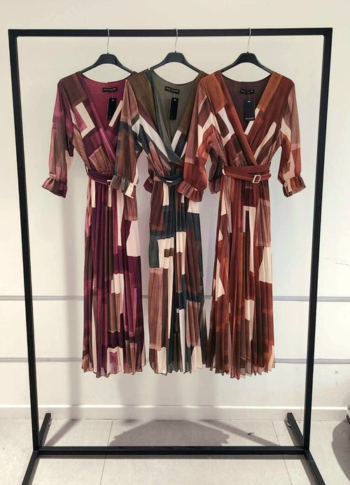 Geometric V Neck Pleated Maxi Dress