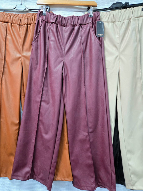Vegan PU leather Look Wide Leg seam trousers