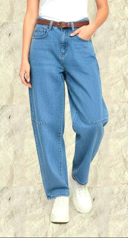 Balloon Light Wash Denim Jeans with Brown Belt