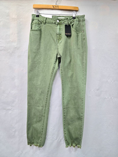 Slim Fit Frayed Edge Ankle Grazer My Tina Jeans