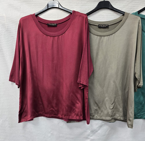 Crew Neck Sateen Top