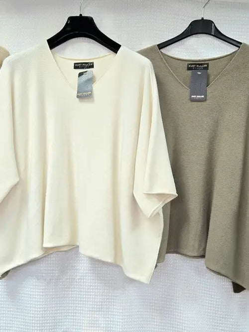 V Classic Soft touch drop sleeve Knit