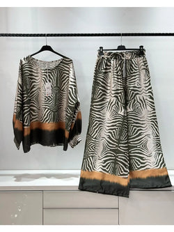 Zebra Two Piece Sateen Digital Print Set
