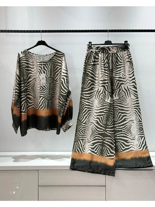Zebra Two Piece Sateen Digital Print Set